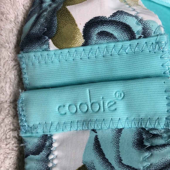 Very pretty padded bra in as new condition - Picture 3 of 4